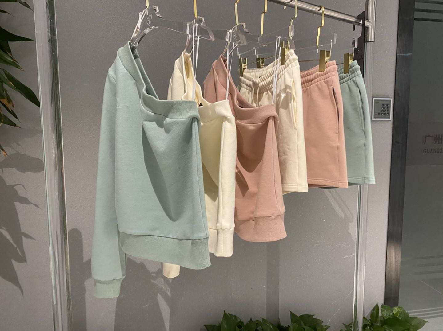 GANDA One-Shoulder Tracksuit Shorts Set