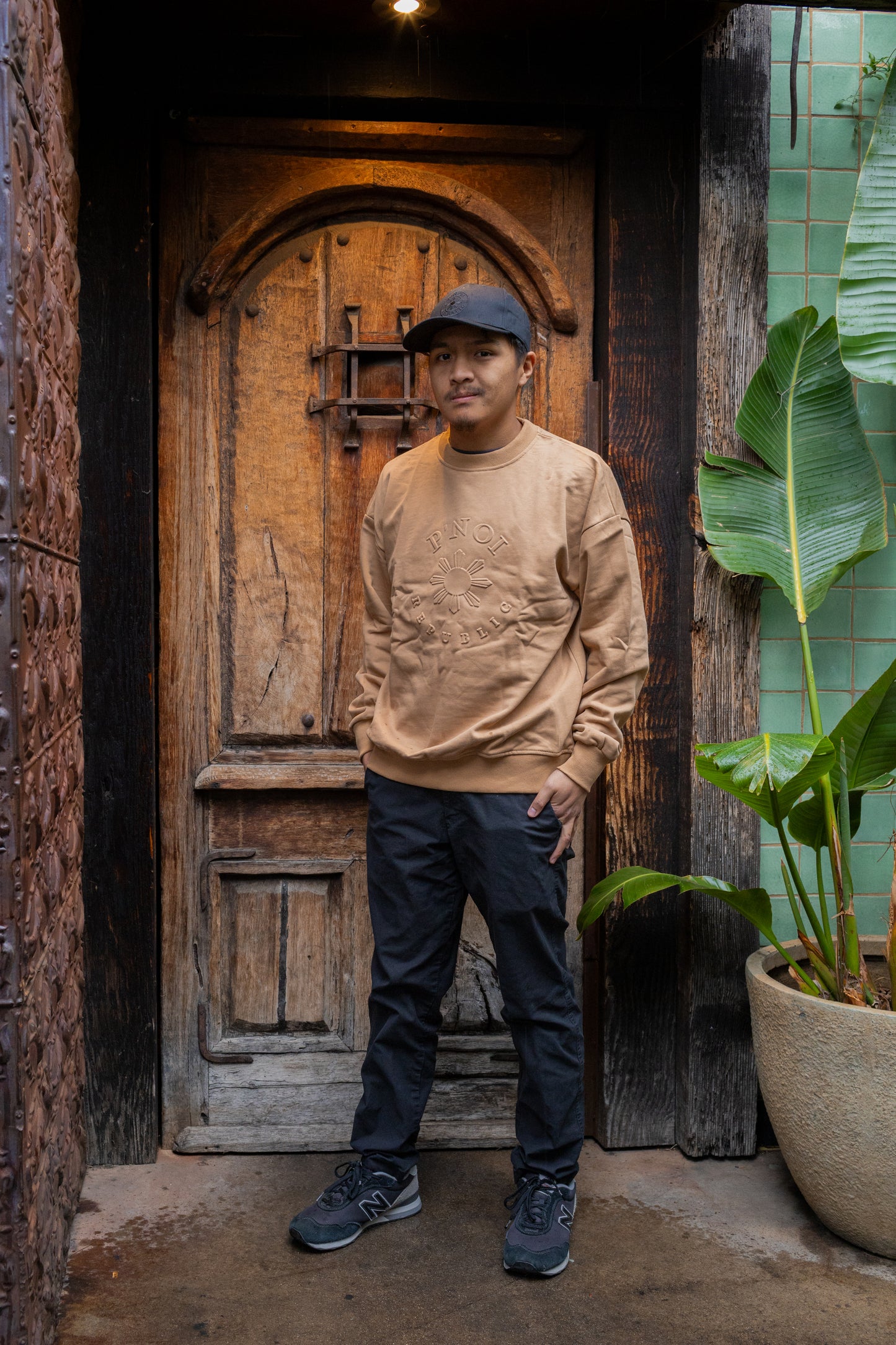 P'NAI REPUBLIC MEN'S CREWNECK
