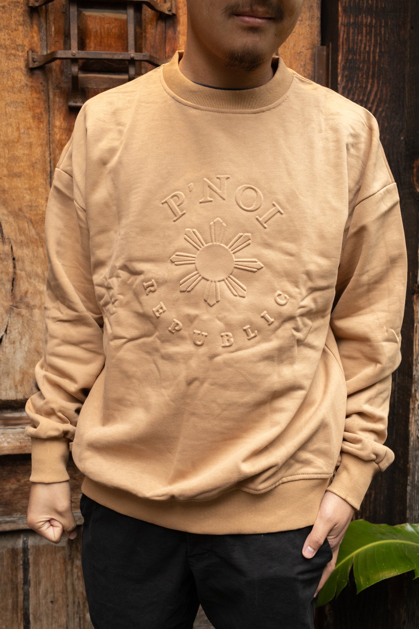 P'NAI REPUBLIC MEN'S CREWNECK