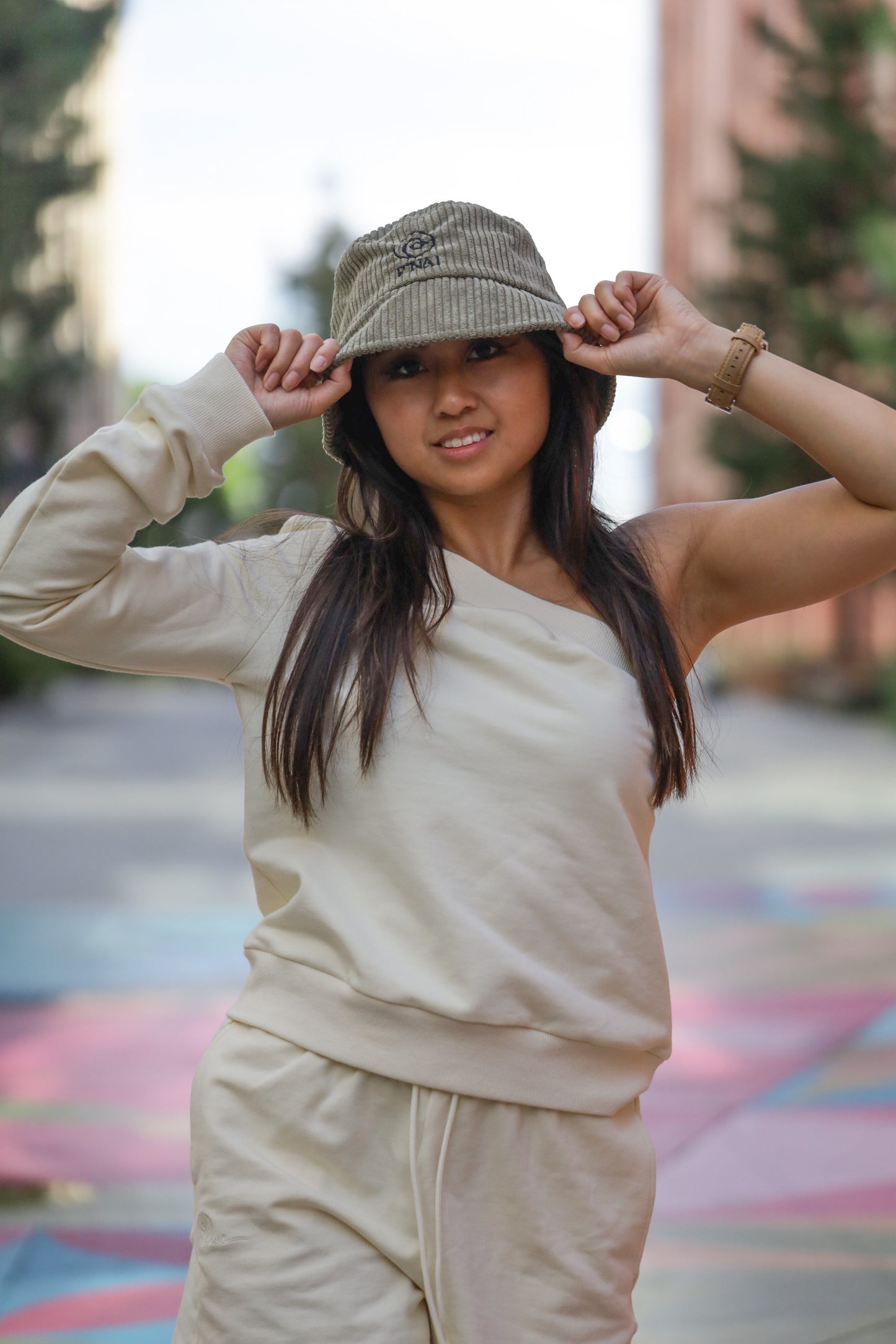 GANDA One-Shoulder Tracksuit Shorts Set